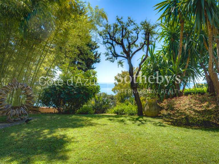 Maison Roquebrune-Cap-Martin - 4 chambres - 266m²