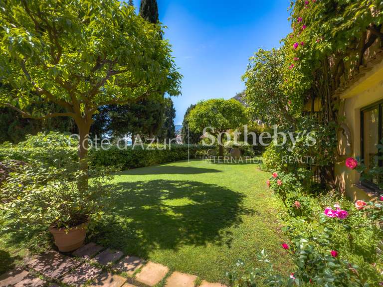 Maison Roquebrune-Cap-Martin - 4 chambres - 266m²