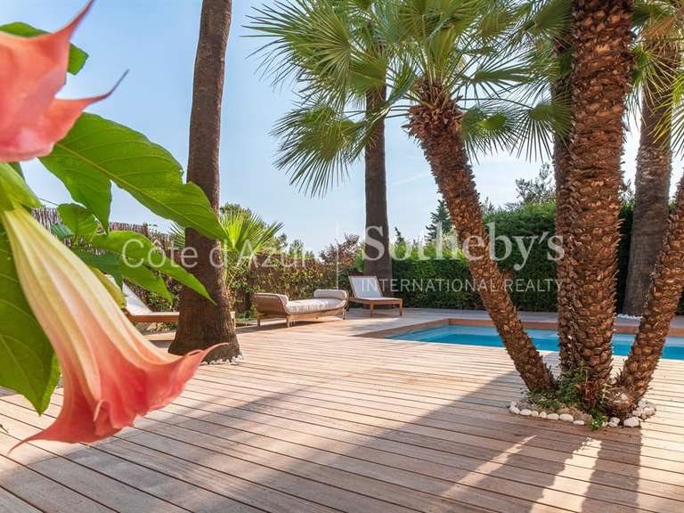 Maison Roquebrune-Cap-Martin - 4 chambres - 238m²