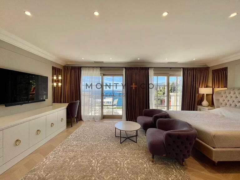 Villa Roquebrune-Cap-Martin - 5 bedrooms - 305m²