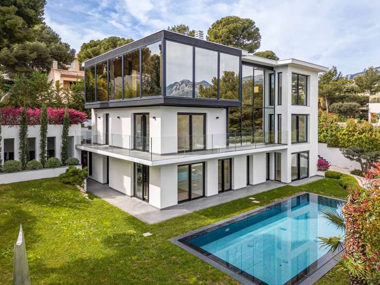 Villa Roquebrune-Cap-Martin - 5 chambres - 450m²