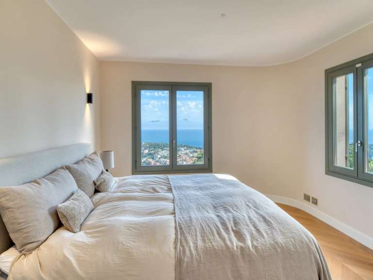 Villa Roquebrune-Cap-Martin - 4 chambres - 200m²
