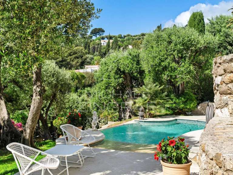 Villa Roquebrune-Cap-Martin - 4 bedrooms - 257m²