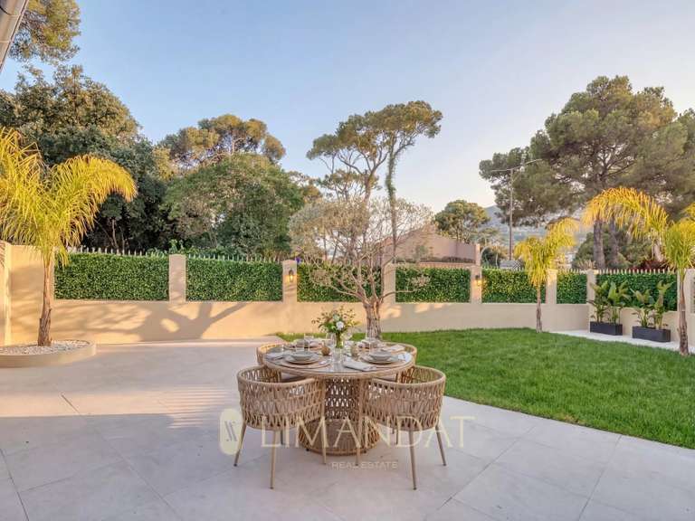 Villa Roquebrune-Cap-Martin - 5 chambres - 194m²
