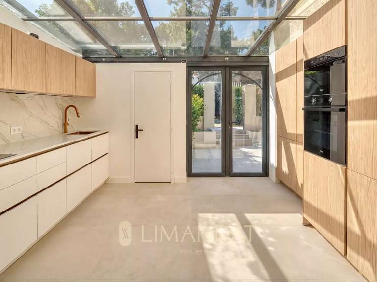 Villa Roquebrune-Cap-Martin - 5 chambres - 194m²