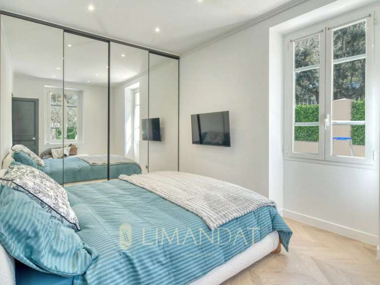 Villa Roquebrune-Cap-Martin - 5 chambres - 194m²