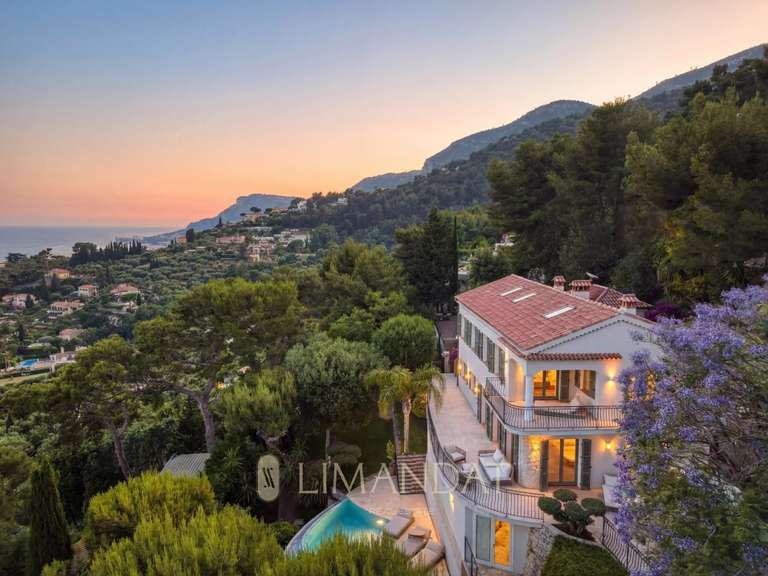 Villa Roquebrune-Cap-Martin - 4 chambres - 200m²