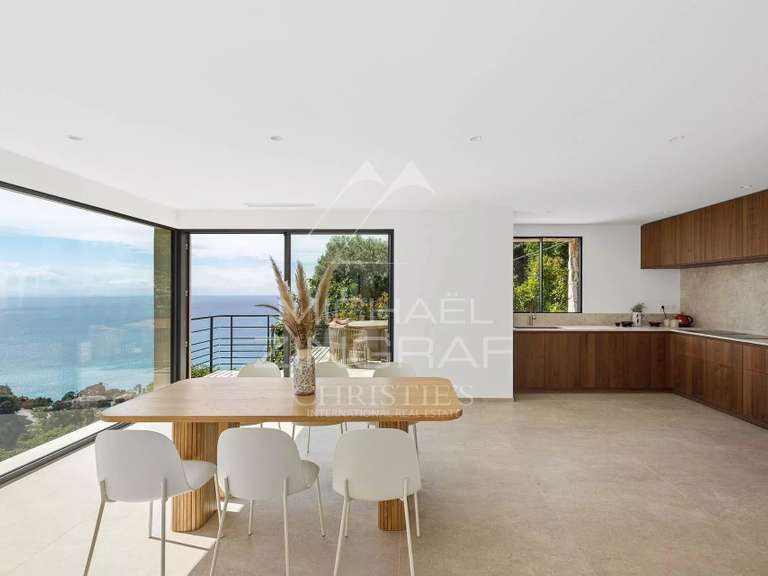 Villa Roquebrune-Cap-Martin - 4 chambres - 200m²