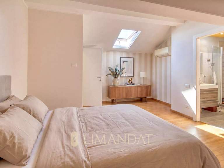 Villa Roquebrune-Cap-Martin - 4 chambres - 215m²