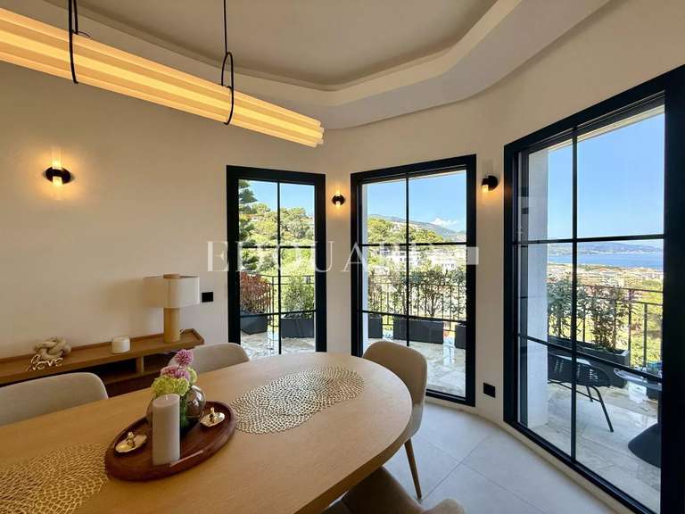 Villa Roquebrune-Cap-Martin - 5 chambres - 240m²