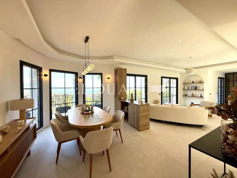 Villa Roquebrune-Cap-Martin - 5 chambres - 240m²