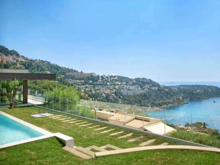 Villa Roquebrune-Cap-Martin - 5 chambres - 300m²