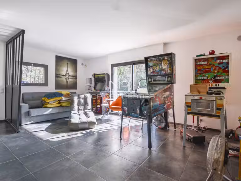 Villa Roquebrune-Cap-Martin - 5 chambres - 228m²