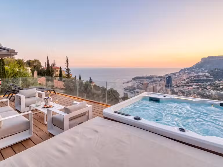 Villa Roquebrune-Cap-Martin - 4 chambres - 236m²