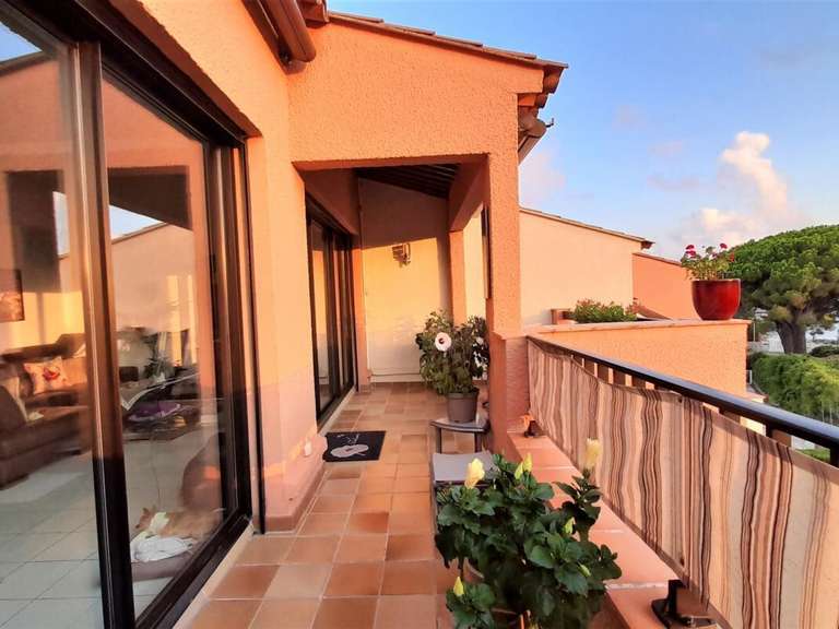 Apartment for Sale RoquebrunesurArgens BellesPierres