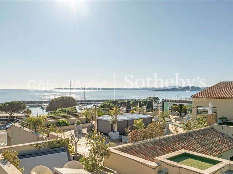 Appartement avec Vue sur mer Roquebrune-sur-Argens - 3 chambres - 177m²