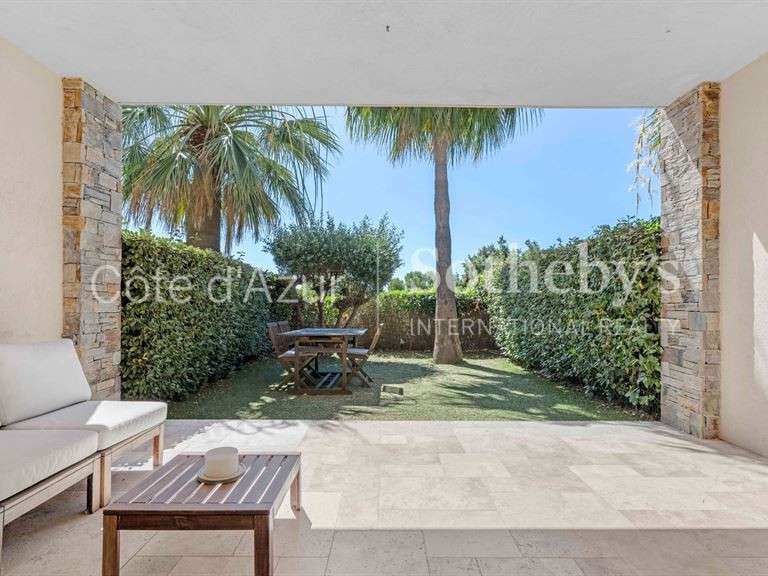 Appartement Roquebrune-sur-Argens - 2 chambres - 65m²