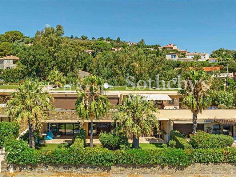 Appartement Roquebrune-sur-Argens - 2 chambres - 65m²
