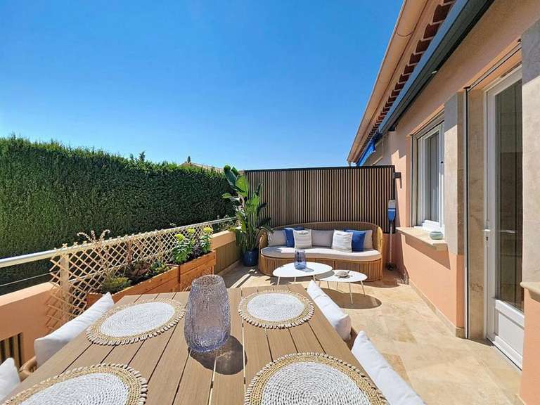 Apartment Roquebrune-sur-Argens - 2 bedrooms - 86m²