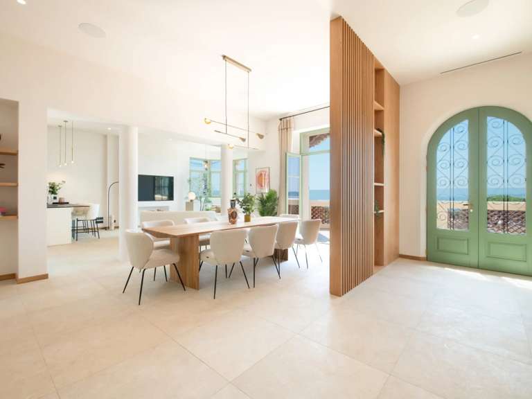 Hôtel particulier avec Vue sur mer Roquebrune-sur-Argens - 5 chambres - 382m²