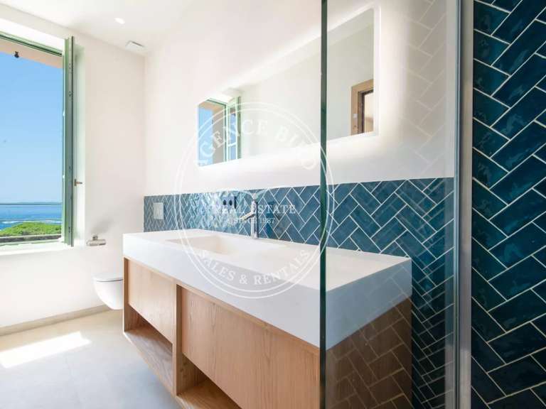 Hôtel particulier avec Vue sur mer Roquebrune-sur-Argens - 5 chambres - 382m²