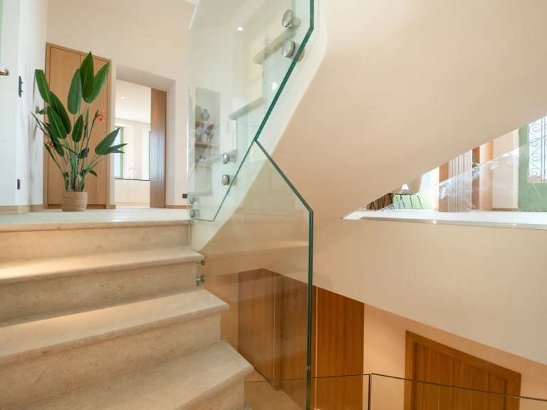 Hôtel particulier avec Vue sur mer Roquebrune-sur-Argens - 5 chambres - 382m²