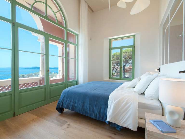 Hôtel particulier avec Vue sur mer Roquebrune-sur-Argens - 5 chambres - 382m²