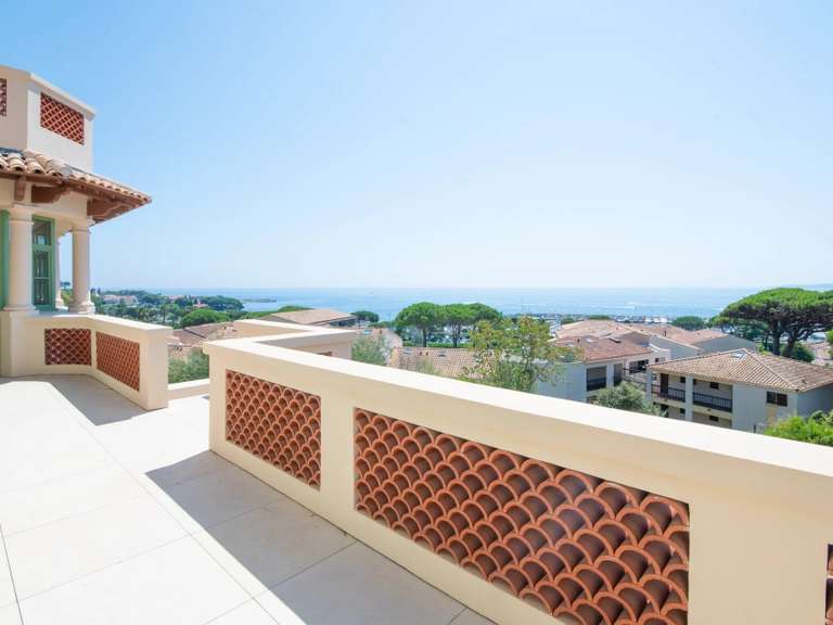 Hôtel particulier avec Vue sur mer Roquebrune-sur-Argens - 5 chambres - 382m²