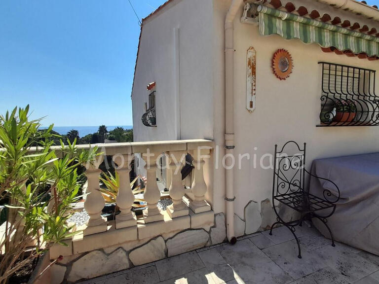 Sale House Roquebrune-sur-Argens - 3 bedrooms