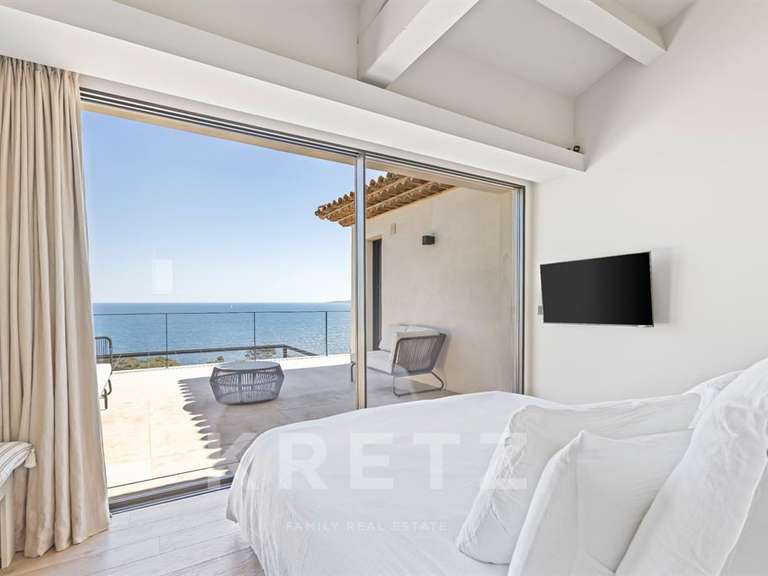Maison Roquebrune-sur-Argens - 5 chambres - 493m²