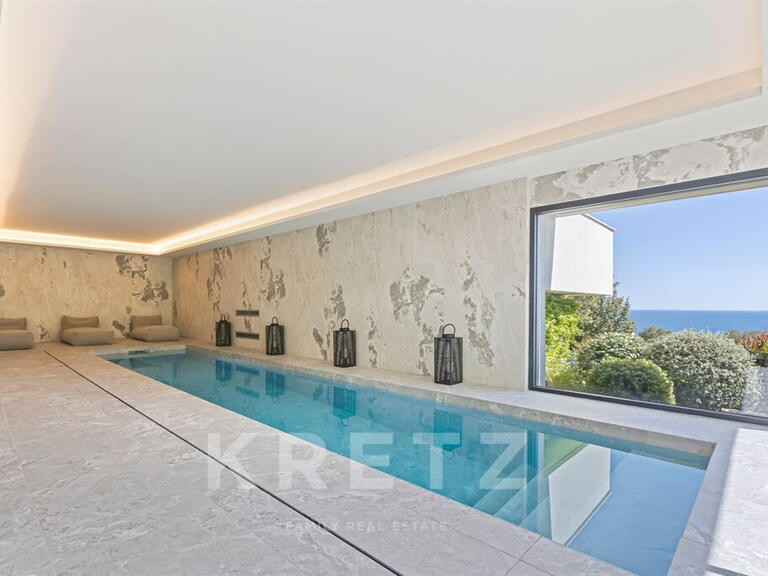 Maison Roquebrune-sur-Argens - 5 chambres - 341m²