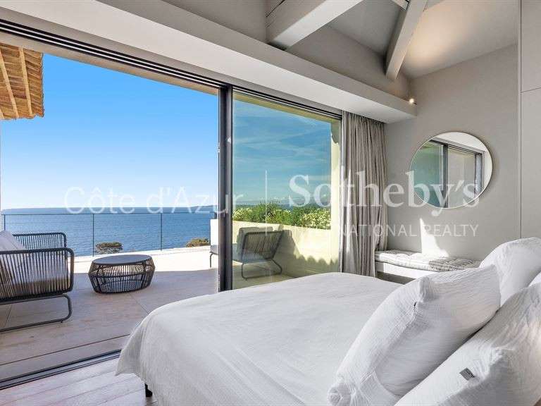 House with Sea view Roquebrune-sur-Argens - 5 bedrooms - 435m²