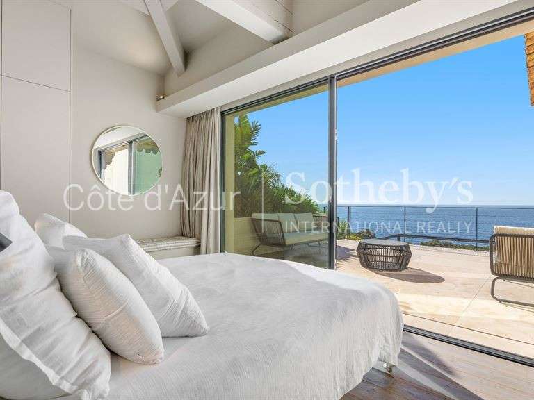 House with Sea view Roquebrune-sur-Argens - 5 bedrooms - 435m²