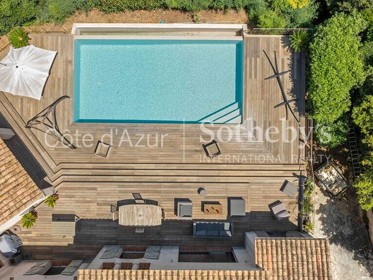 House Roquebrune-sur-Argens - 4 bedrooms - 180m²