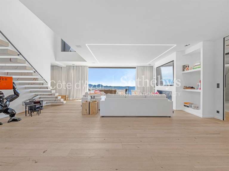 House with Sea view Roquebrune-sur-Argens - 4 bedrooms - 320m²