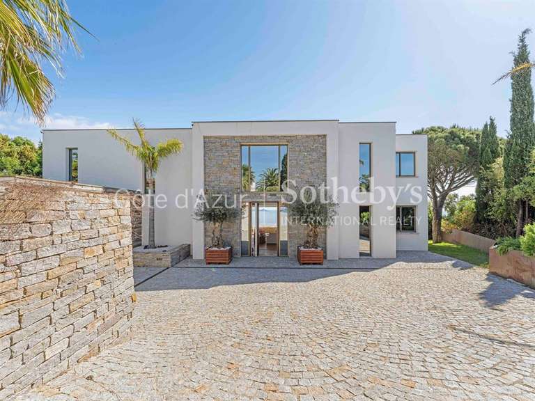 House with Sea view Roquebrune-sur-Argens - 4 bedrooms - 320m²