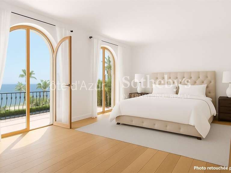 House Roquebrune-sur-Argens - 10 bedrooms - 650m²
