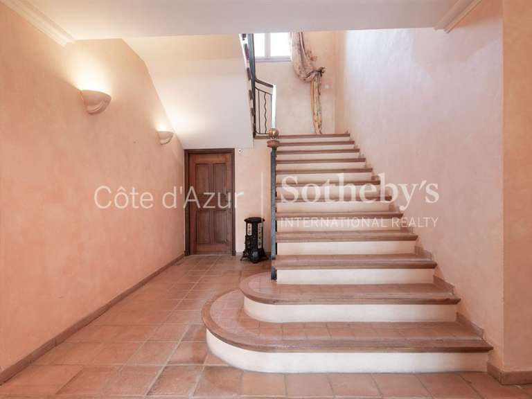 House Roquebrune-sur-Argens - 10 bedrooms - 650m²