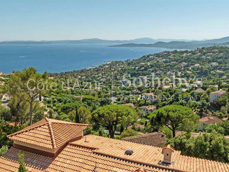 House with Sea view Roquebrune-sur-Argens - 4 bedrooms - 230m²