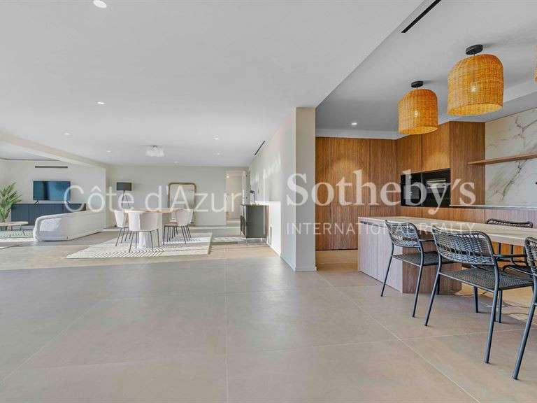 House with Sea view Roquebrune-sur-Argens - 4 bedrooms - 230m²