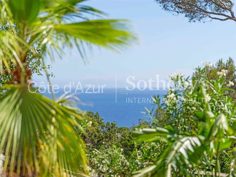 House with Sea view Roquebrune-sur-Argens - 4 bedrooms - 230m²