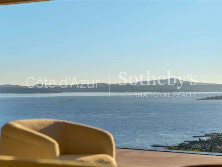 House with Sea view Roquebrune-sur-Argens - 4 bedrooms - 230m²