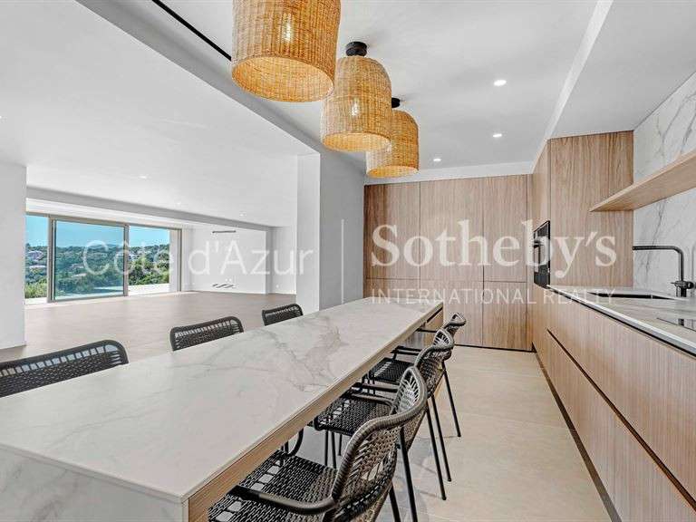 House with Sea view Roquebrune-sur-Argens - 4 bedrooms - 230m²