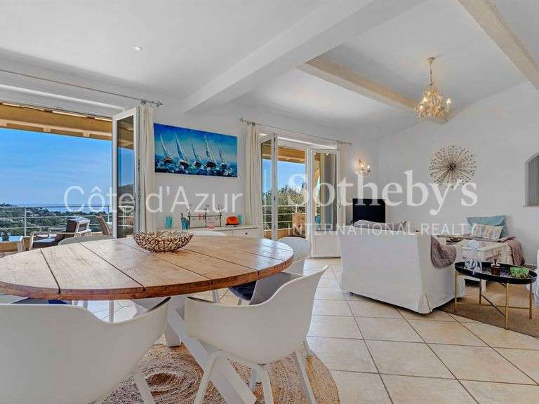 House with Sea view Roquebrune-sur-Argens - 4 bedrooms - 150m²
