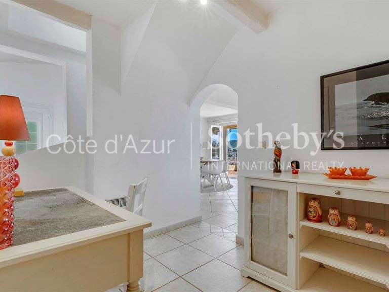 House with Sea view Roquebrune-sur-Argens - 4 bedrooms - 150m²