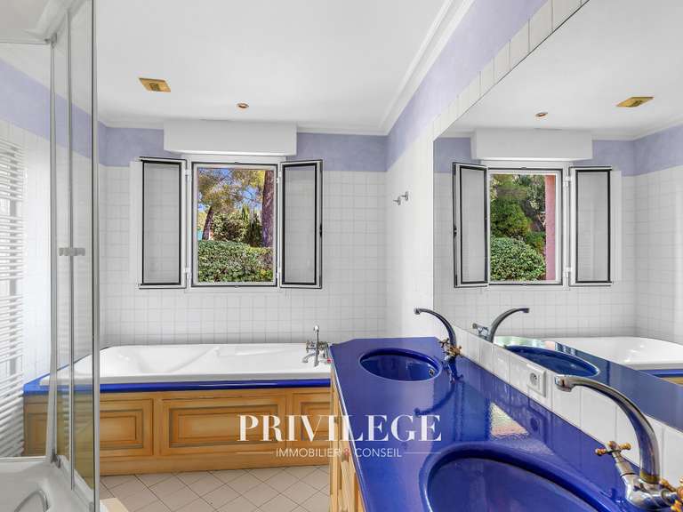 Maison avec Vue sur mer Roquebrune-sur-Argens - 10 chambres - 775m²