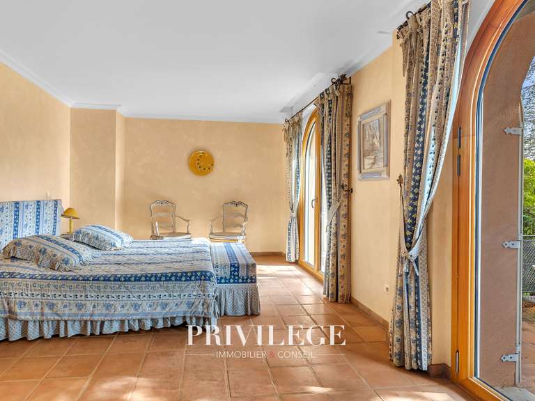 Maison avec Vue sur mer Roquebrune-sur-Argens - 10 chambres - 775m²