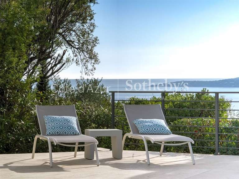 House with Sea view Roquebrune-sur-Argens - 6 bedrooms - 175m²