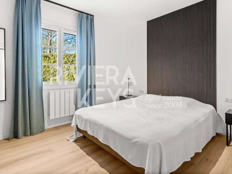 House Roquebrune-sur-Argens - 4 bedrooms - 181m²