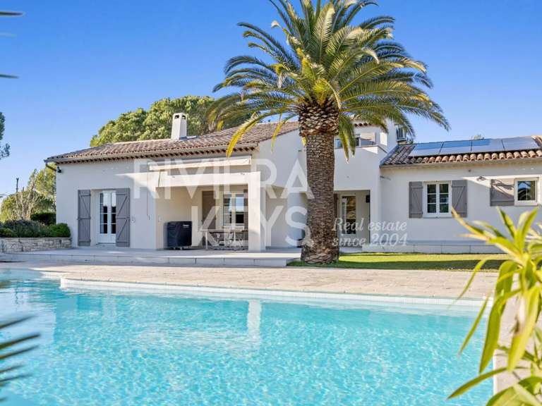 House Roquebrune-sur-Argens - 4 bedrooms - 181m²